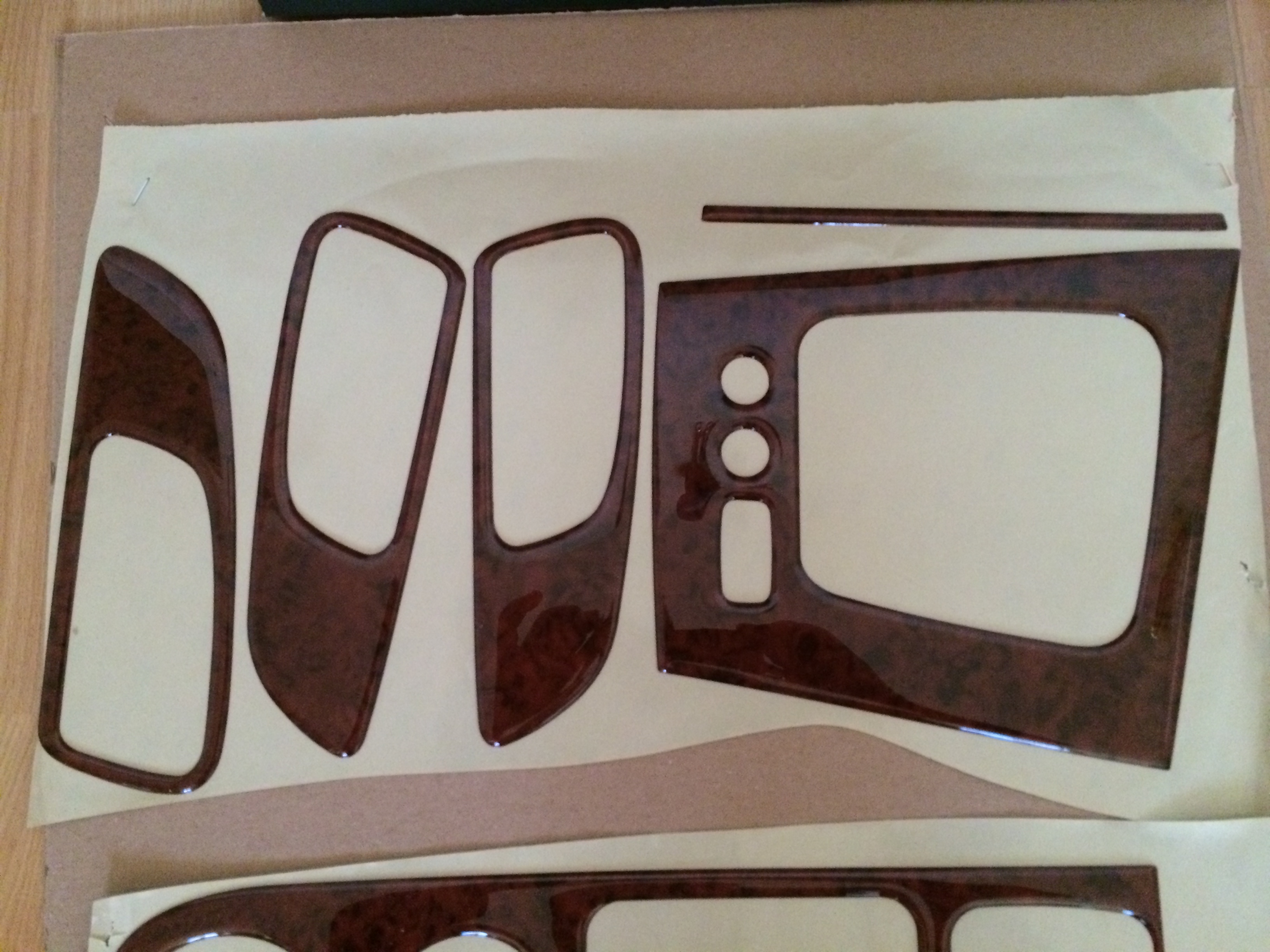 3D Cockpit Dekor für Alfa Romeo 159  09/2005 8 Teile (Farbe: WURZELHOLZ)